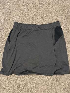Columbia Women's Athletic Skort with Built-in Shorts Gray Large